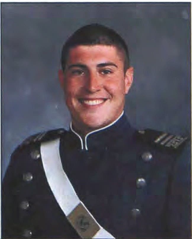 Memorial image honoring Capt Daniel J. Cruz (USAFA '01)