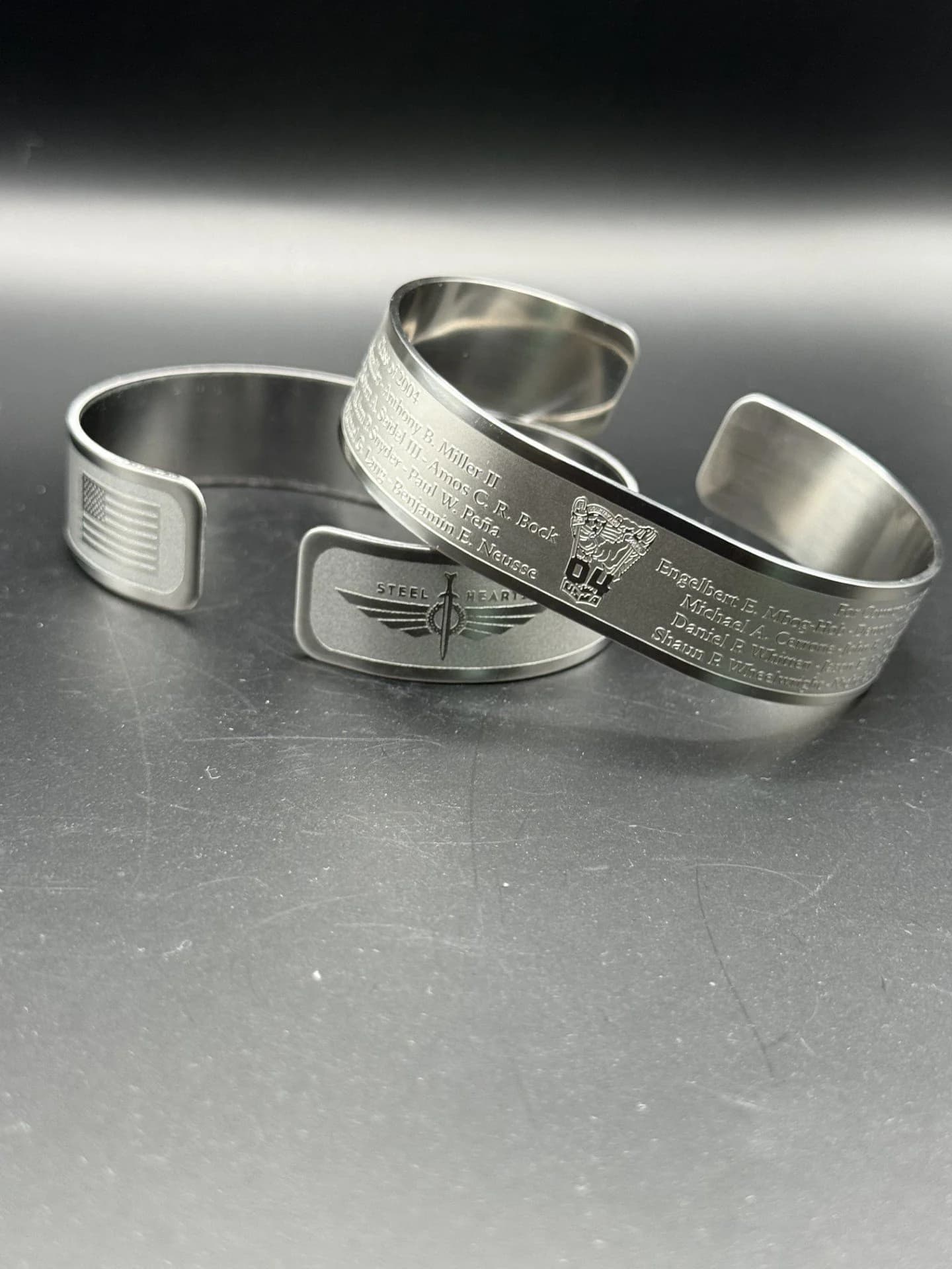 Memorial bracelet honoring USMA Class of 2004 Bracelet