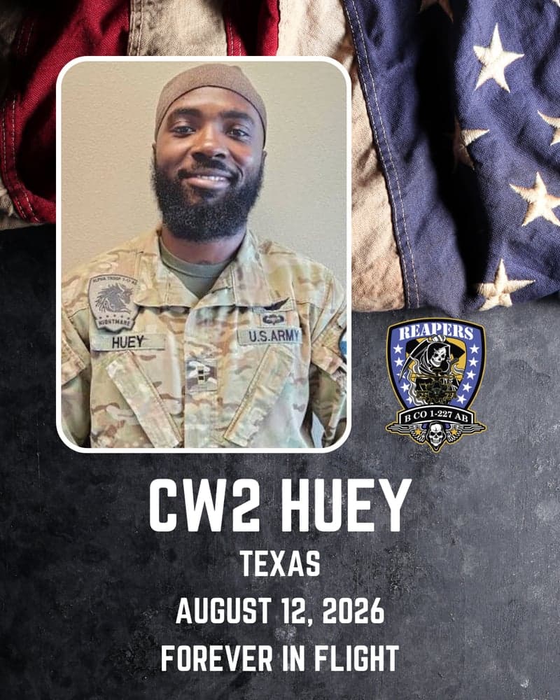 Memorial portrait of CW2 Deontre T. Huey