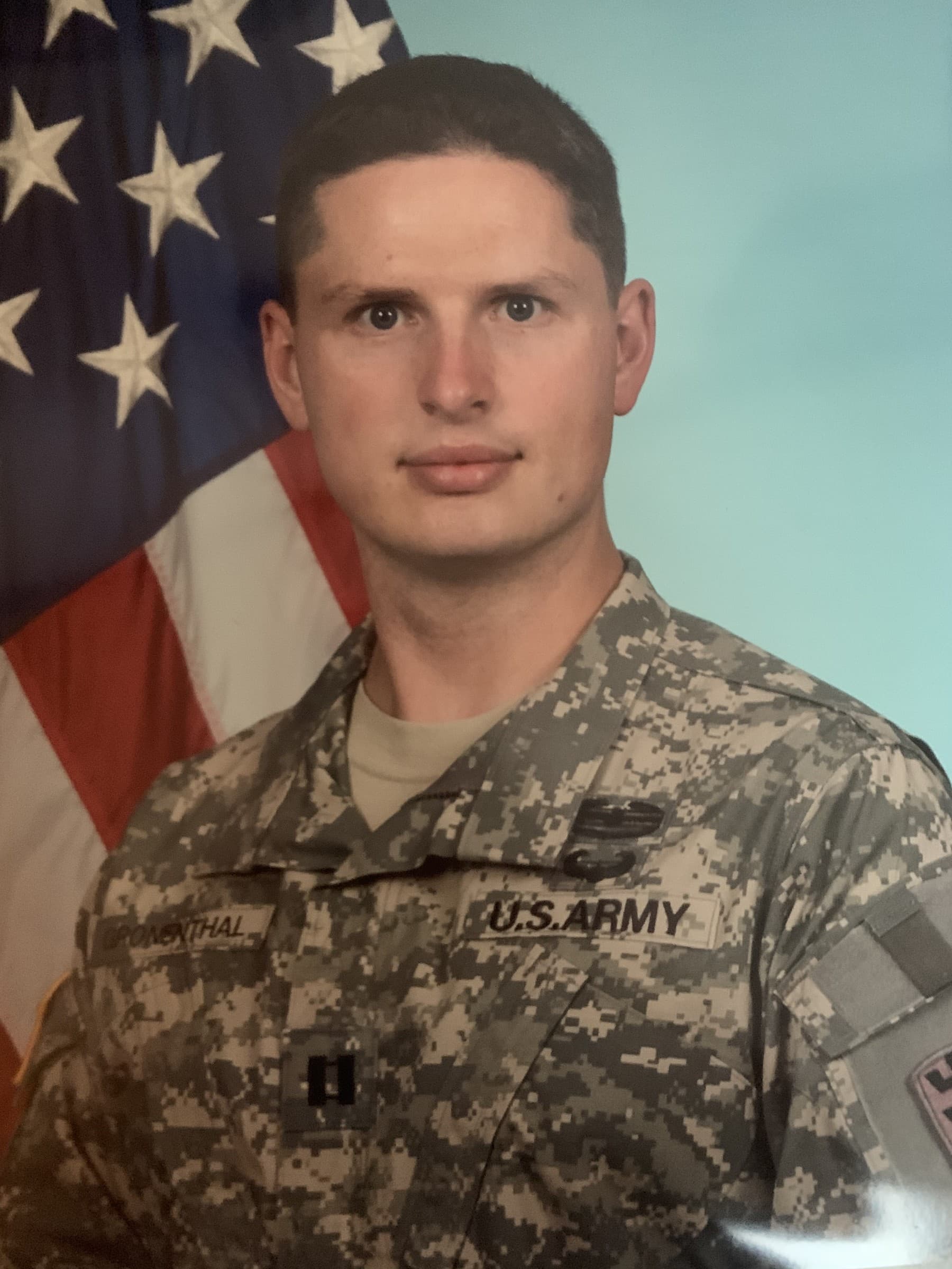 Memorial image honoring MAJ Victor T. Gronenthal (USMA '05)