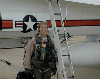 Memorial image honoring LT Valerie C. Delaney (USNA '09)